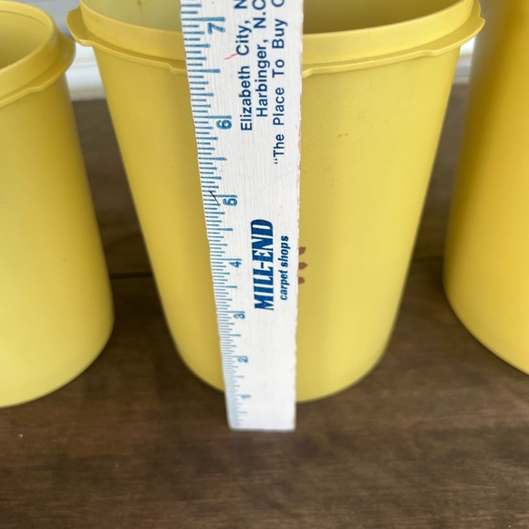 Tupperware Servalier Nesting Canister Set~Harvest Gold~ Set of 3 With Lids - Picture 6 of 10